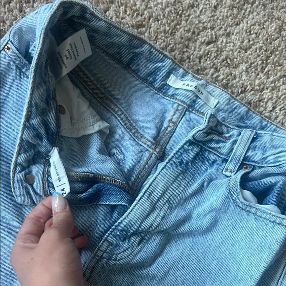 PacSun Light Blue Distressed Boyfriend Jeans - Picture 2 of 3